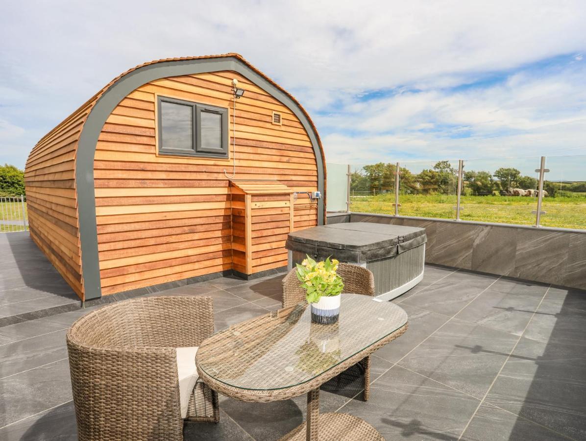 Caban Cariad Holyhead Exterior foto